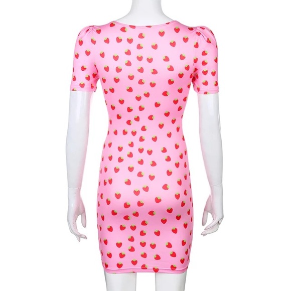Short Sleeve Square Collar Strawberry Print Dress - Picture 9 of 9